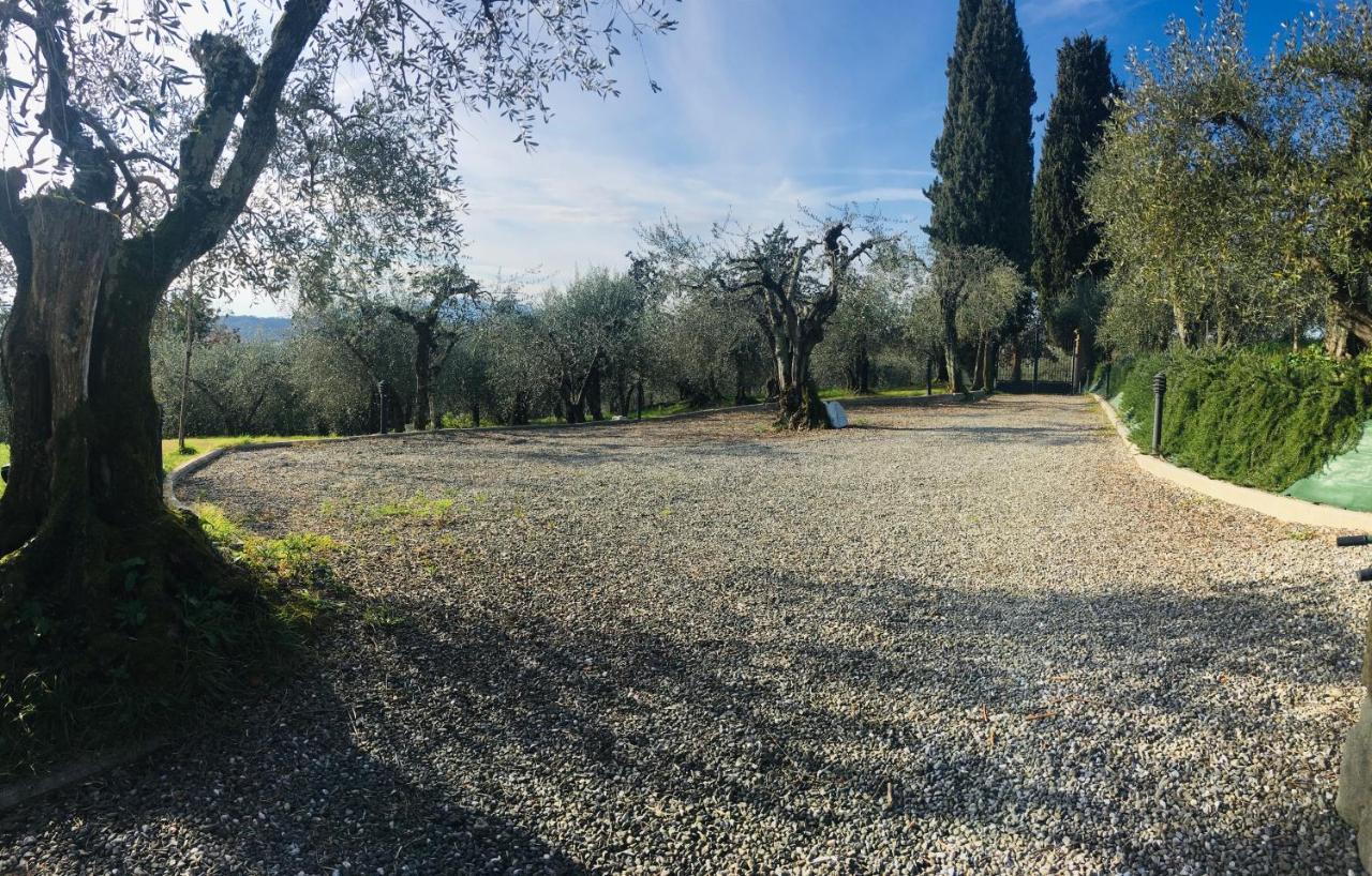 Cozy Tuscany Apartment With View Pescia Buitenkant foto