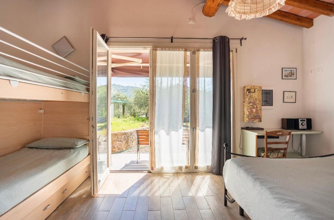 Cozy Tuscany Apartment With View Pescia Buitenkant foto