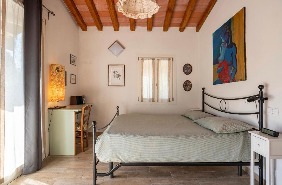 Cozy Tuscany Apartment With View Pescia Buitenkant foto