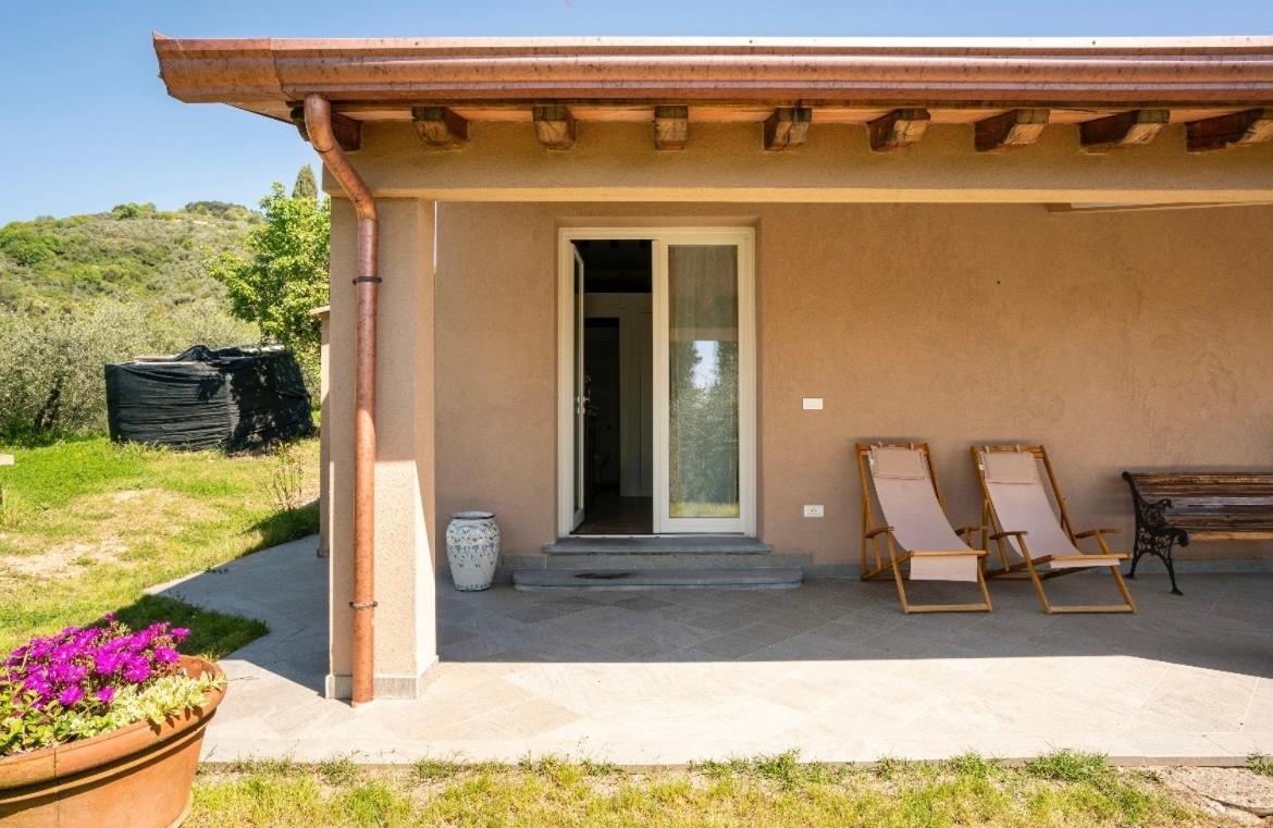 Cozy Tuscany Apartment With View Pescia Buitenkant foto